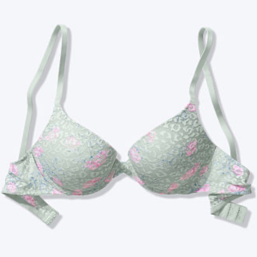 Victoria Secret Pink Wear Everywhere Push-up Bra